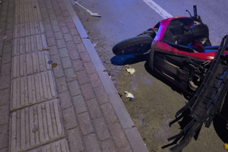 Bursa'da motosiklet kazası! Yaralılar var...