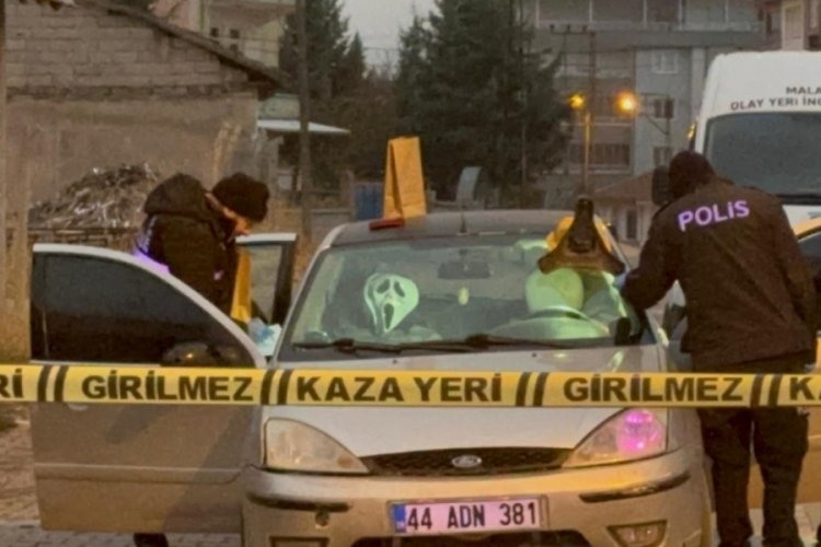 Otomobilde tartıştığı arkadaşını silahla yaraladı