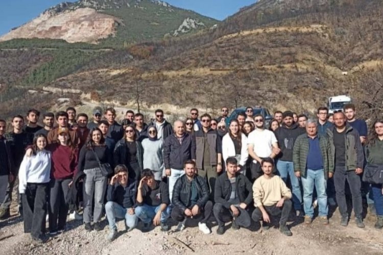 Bursa'da Orman M&uuml;hendisliği &ouml;ğrencileri yanan ormanlarda inceleme gezisi yaptı
