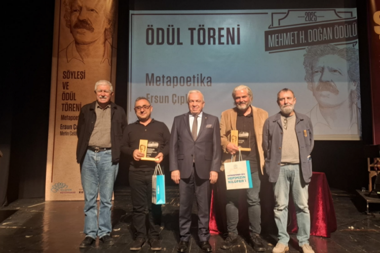 Bursa'da Mehmet H. Doğan &Ouml;d&uuml;l&uuml; T&ouml;reni'ne yoğun katılım...