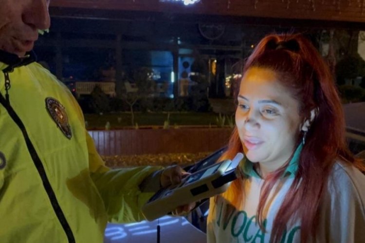 Promil testine g&uuml;lerek &uuml;fledi, ağlayarak ayrıldı