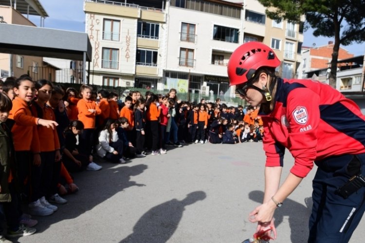 Bursa Osmangazi'den &ouml;ğrencilere afet farkındalık eğitimi