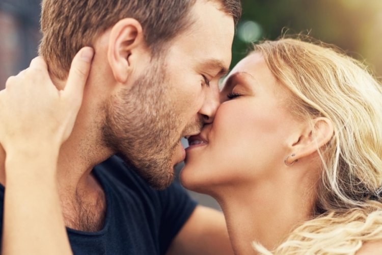 Dudaktan öpüşme nasıl başladı? Öğrenince şoke olacaksınız...