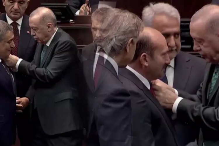 İki belediye başkanı daha AK Parti'ye katıldı