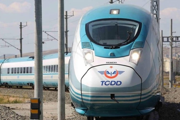 Uraloğlu duyurdu: Tren biletlerinde y&uuml;zde 50 indirim