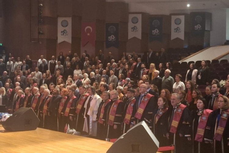 Bursa'da akademisyenler &ouml;d&uuml;llerine kavuştu