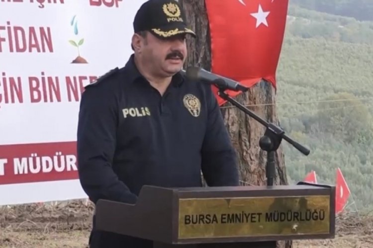 Bursa'da emniyet g&uuml;&ccedil;lerinden anlamlı &ccedil;alışma! Şehitler anısına fidan dikildi...