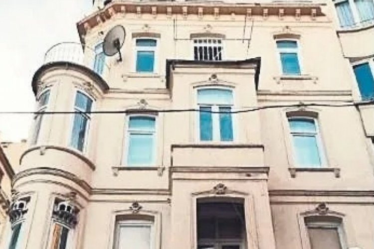 &Uuml;nl&uuml; ismin k&ouml;şk&uuml;ne &ccedil;&ouml;kt&uuml;ler! Değeri 220 milyon tl...