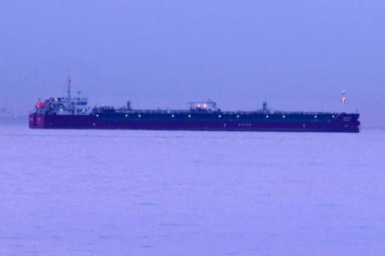 Marmara a&ccedil;ıklarındaki tankerde zehirlenme! 1 kişi &ouml;ld&uuml;, kaptan g&ouml;zaltında...