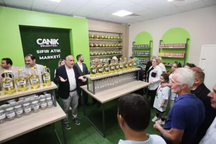 Bu markette para ge&ccedil;miyor! &Ccedil;&ouml;p&uuml;n&uuml; getir, dilediğini al...