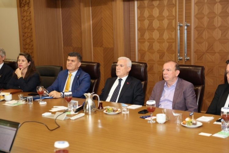 Bursa'nın 'su şehri' imajı yıkıldı! Başkan Bozbey'den sanayi &ccedil;ıkışı...
