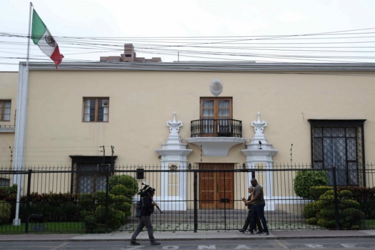 Peru'da Y&uuml;ksek Mahkeme'den eski Başbakan Chavez i&ccedil;in yeniden g&ouml;zaltı kararı