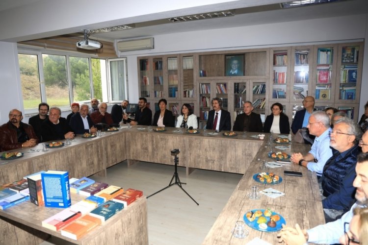 Prof. Dr. Ahmet Cevizci'nın adı BU&Uuml;'de yaşatılıyor