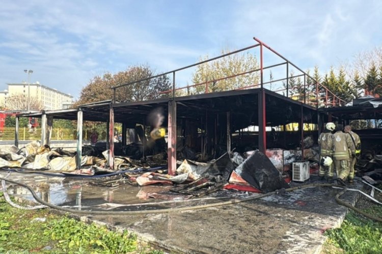 Yıldız Teknik &Uuml;niversitesi'nde yangın paniği