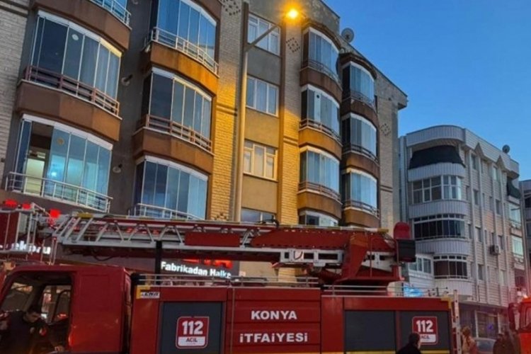 Apartmanda korkutan yangın!