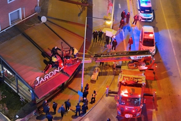 8 katlı apartta panik! Birden aşağı d&uuml;şt&uuml;