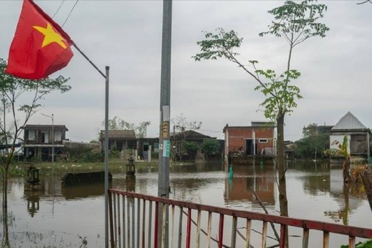Vietnam'da sel: 90 kişi hayatını kaybetti