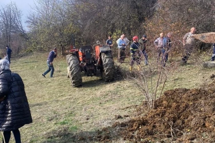Kastamonu'da trakt&ouml;r devrildi: 1 &ouml;l&uuml;