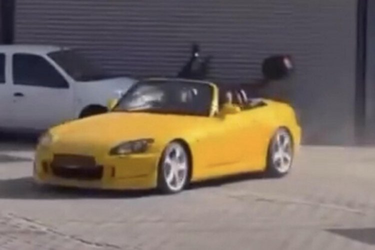 Drift yapan s&uuml;r&uuml;c&uuml; cezadan ka&ccedil;amadı!