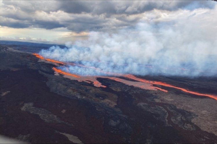 Kilauea Yanardağı yeniden lav p&uuml;sk&uuml;rt&uuml;yor
