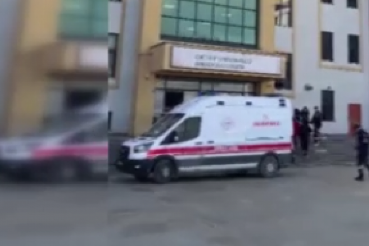 Okula getirilen yemekten 5 &ouml;ğrenci zehirlendi