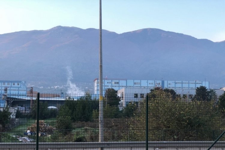 Bursa'da g&ouml;ky&uuml;z&uuml;n&uuml; kaplayan dumanlar tepki &ccedil;ekti!