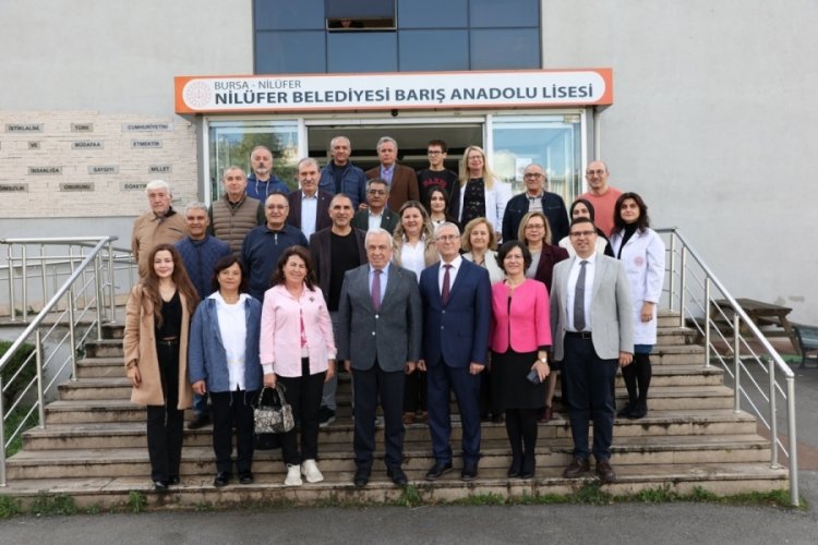 Başkan Şadi &Ouml;zdemir: "Geleceği kuran &ouml;ğretmenlerdir"