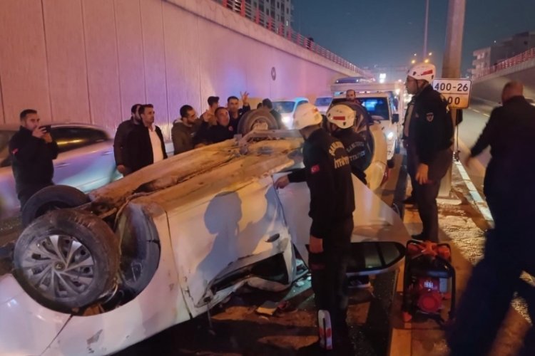 Şanlıurfa'da otomobil devrildi: 3 yaralı