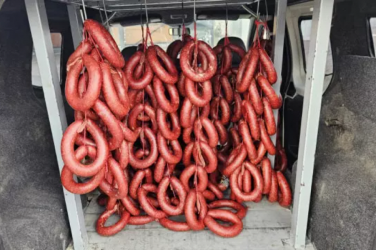 Kilolarca sucuğa el konuldu