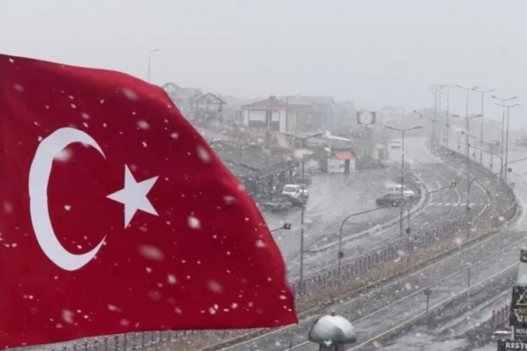 Sıcaklıklar d&uuml;şt&uuml;; kar yağışı yeniden başladı