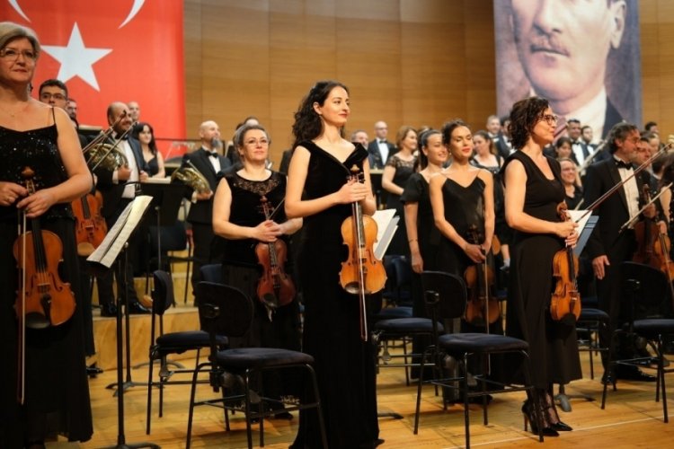 Bursa'dan Senfonik Tınılar, 100. b&ouml;l&uuml;me ulaştı