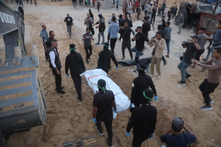 Hamas 1 esirin daha cesedini İsrail'e teslim etti