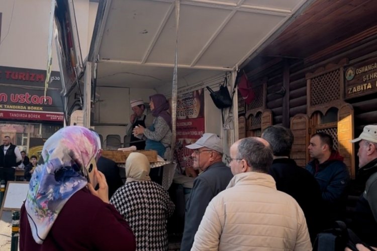 Bursa'da şehitlerimiz i&ccedil;in duygulandıran hayır!