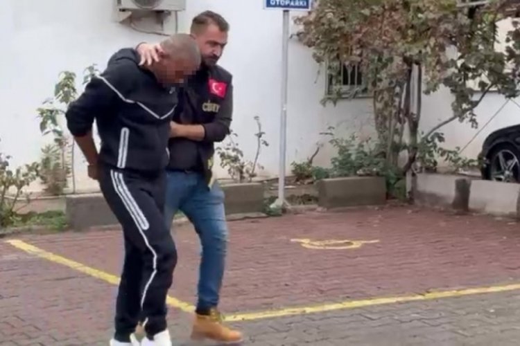 Kendi doğum g&uuml;n&uuml;nde barışmak i&ccedil;in buluştuğu husumetlisini &ouml;ld&uuml;rm&uuml;ş