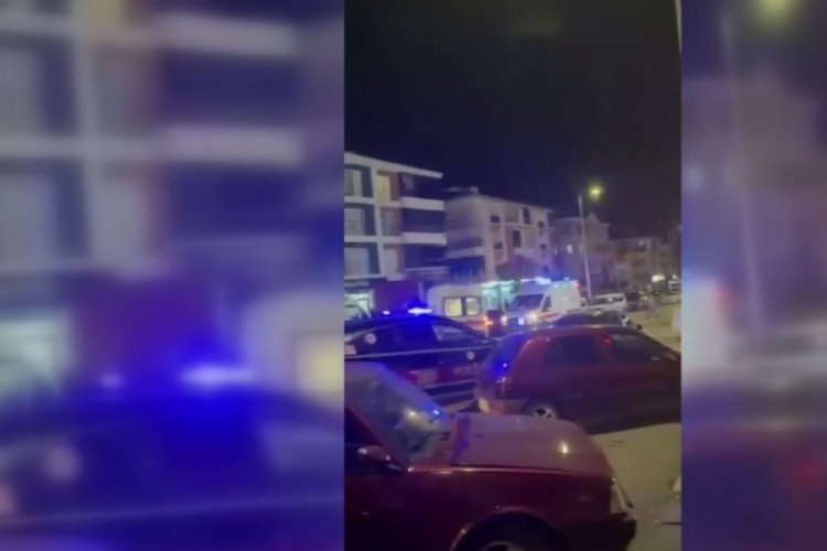 Husumetliler arasındaki bı&ccedil;aklı kavga; 2 yaralı