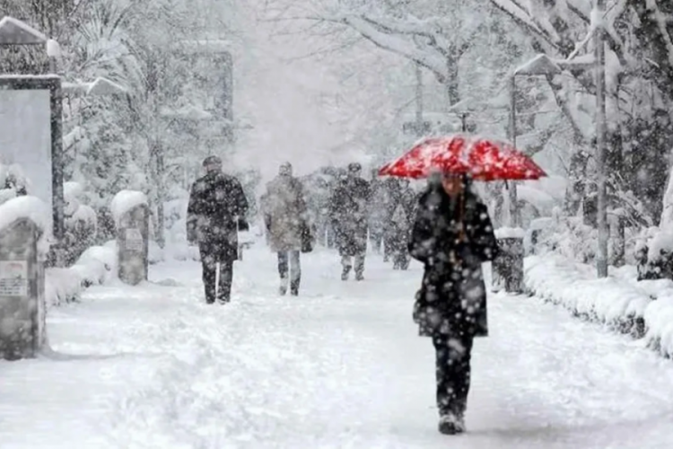 Meteoroloji 13 ili tek tek sıraladı! Kuvvetli kar yağışı birden bastıracak: G&uuml;nlerce devam edecek