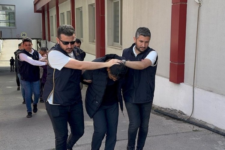 17 ilde eş zamanlı DEAŞ operasyonu! &Ccedil;ok sayıda kişi g&ouml;zaltında...
