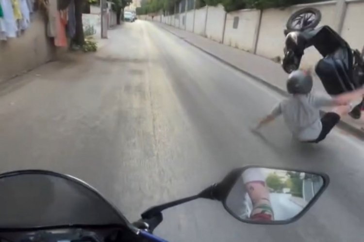 Bursa'da tek teker &uuml;st&uuml;nde kaza!