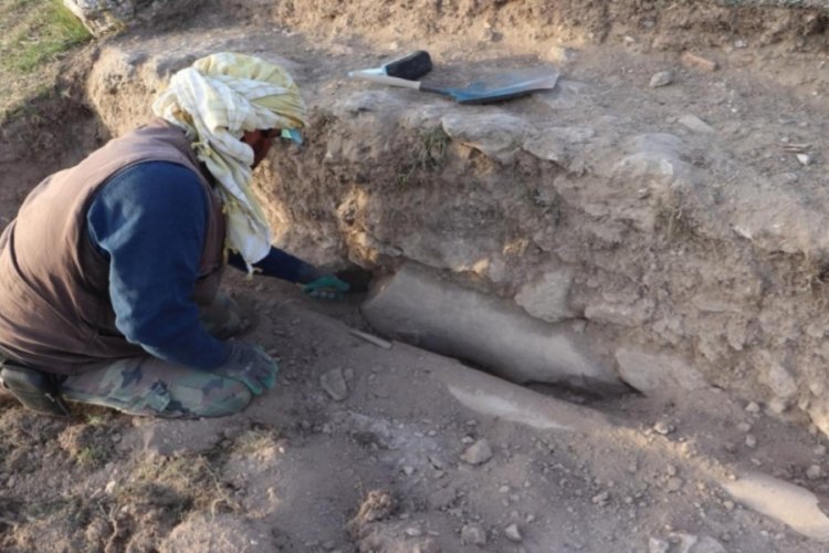 Blaundos Antik Kenti'nde 1800 yıllık heykel bulundu