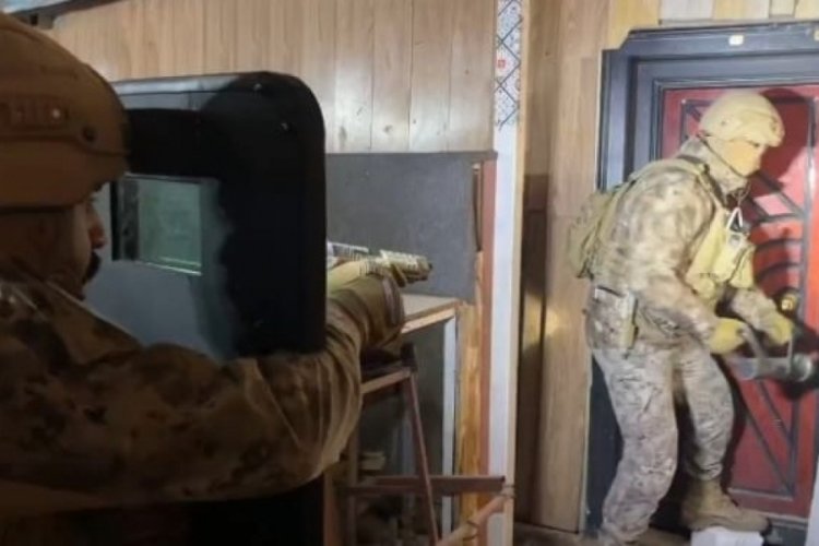 Yağma, tefecilik ve kumar operasyonu! 15 kişi tutuklandı...