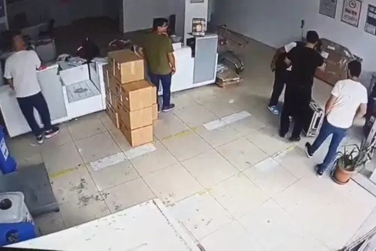 Bu kadarı pes dedirtti: Teslimat kodunu aldı ama şubeye takıldı!