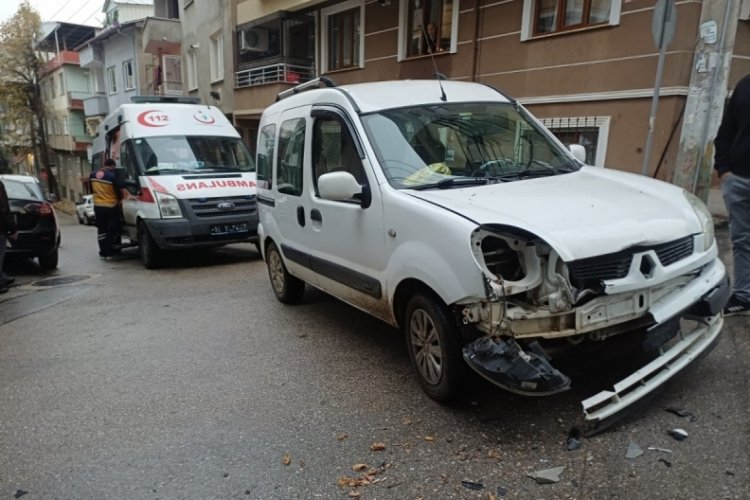 Bursa'da kontrols&uuml;z &ccedil;ıkış! Yaşlı kadın...