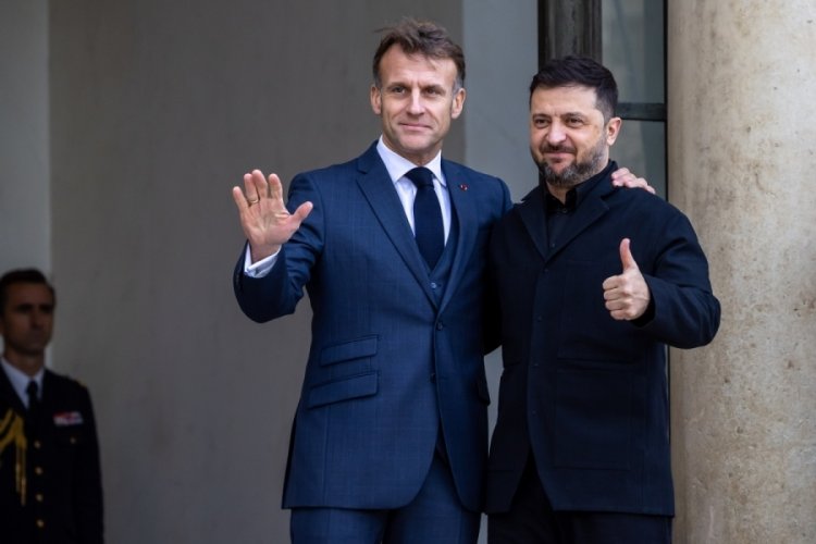Zelenskiy, 1 Aralık'ta Paris'te Macron ile bir araya gelecek