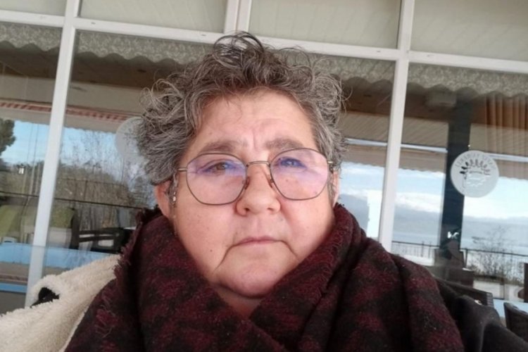Emekli &ouml;ğretim &uuml;yesi evinde &ouml;l&uuml; bulundu