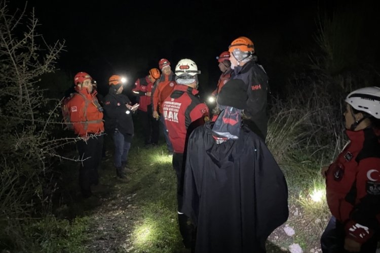 Bursa'da kayıp alarmı verilmişti! Arama &ccedil;alışmaları gece de devam ediyor