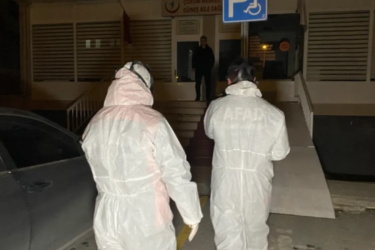 B&ouml;cek ila&ccedil;laması hastanelik etti: Apartmandaki 7 kişi zehirlendi!