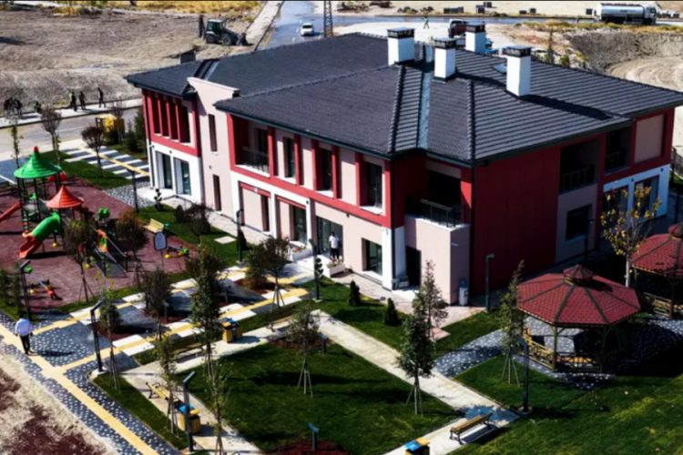 Bakan Kurum'dan 500 "mahalle konağı" m&uuml;jdesi