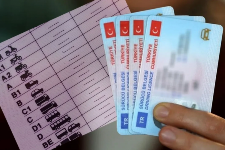 Ehliyetler arası ge&ccedil;işte yeni d&ouml;nem! A-B-C-D-E sınıfı ehliyeti olanlar i&ccedil;in zorlayıcı şart ortadan kalkıyor