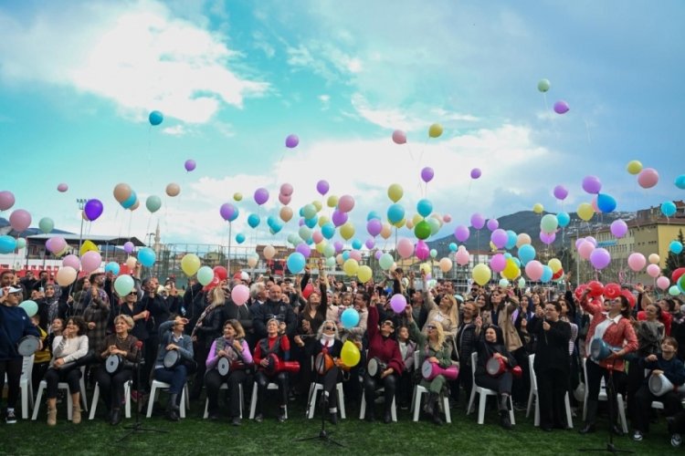 Bursa'da balonlar kanseri yenen minik Sudenur i&ccedil;in u&ccedil;tu!