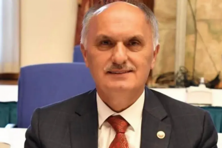 Eski AK Parti Milletvekili Cemal &Ouml;zt&uuml;rk hayatını kaybetti